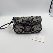 Vintage Coach Legacy Signature C Turnlock Flap Jacquard Wristlet BlackWhite NWT