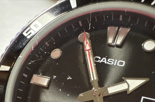 Casio MDV-106 Men's Diver Watch Duro Analog 200M Stainless Steel Japan Movt - Picture 7 of 8