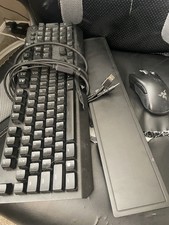 RAZER Blackwidow Keyboard-Wrist Rest-Mouse