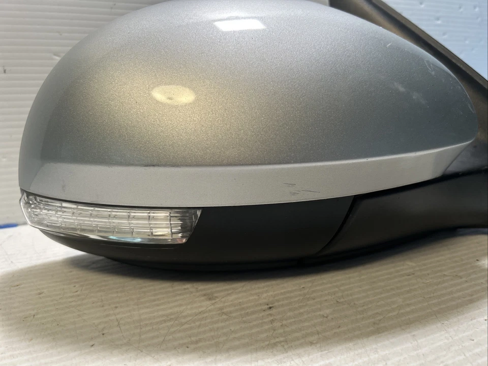 Espejo retrovisor de puerta Volkswagen Tiguan 2009-2017 6 cables señal plateado pasajero OEM 1092 Foto 3 de 4