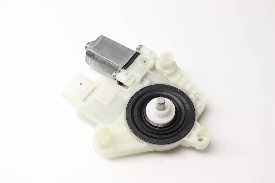 2018-2022 BMW M5 - Front Right Window Motor 7455081 - Image 2 of 4