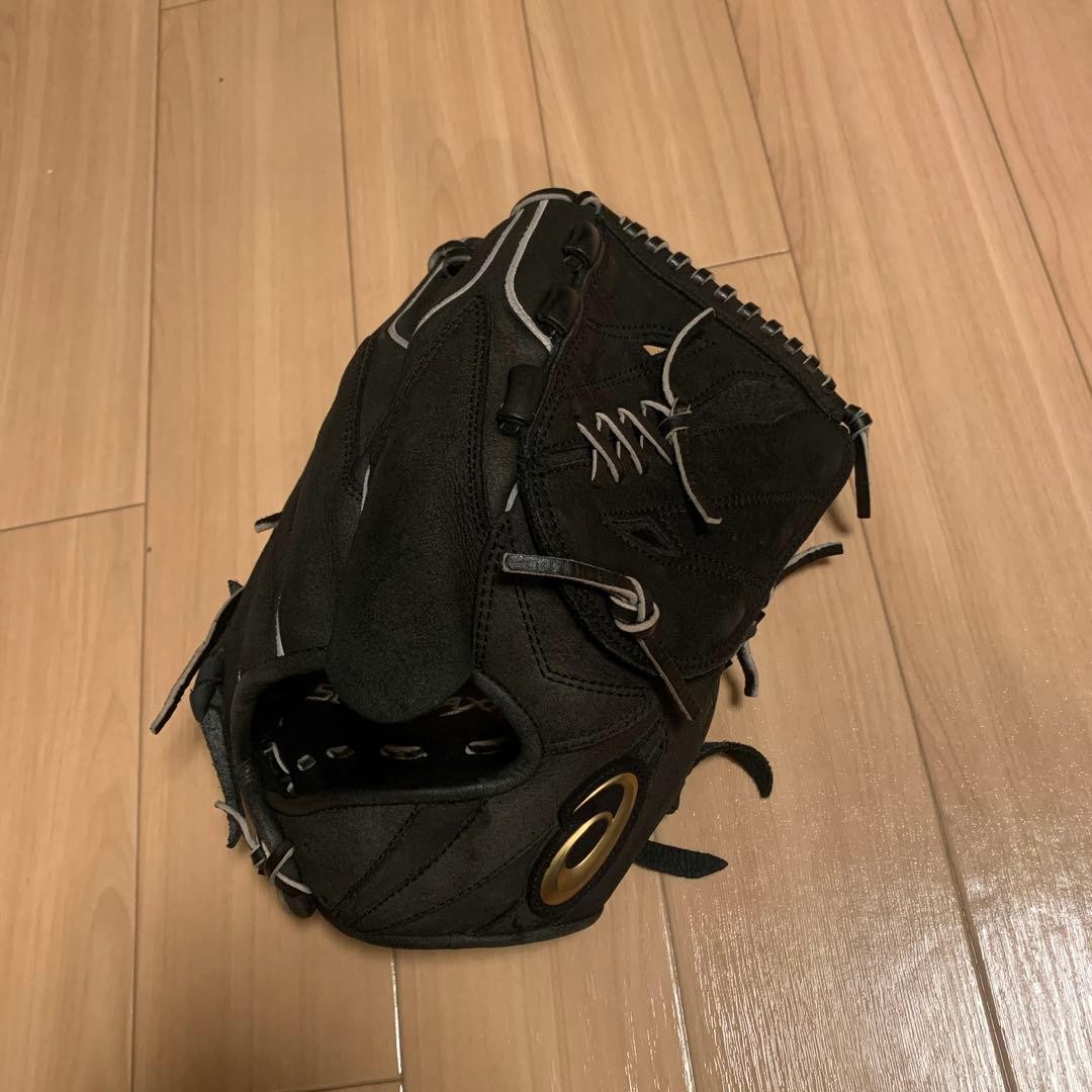Asics Hardball Pitcher Glove Black Size Large Right Hand