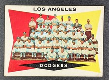 1960 Topps #18 Dodgers Team