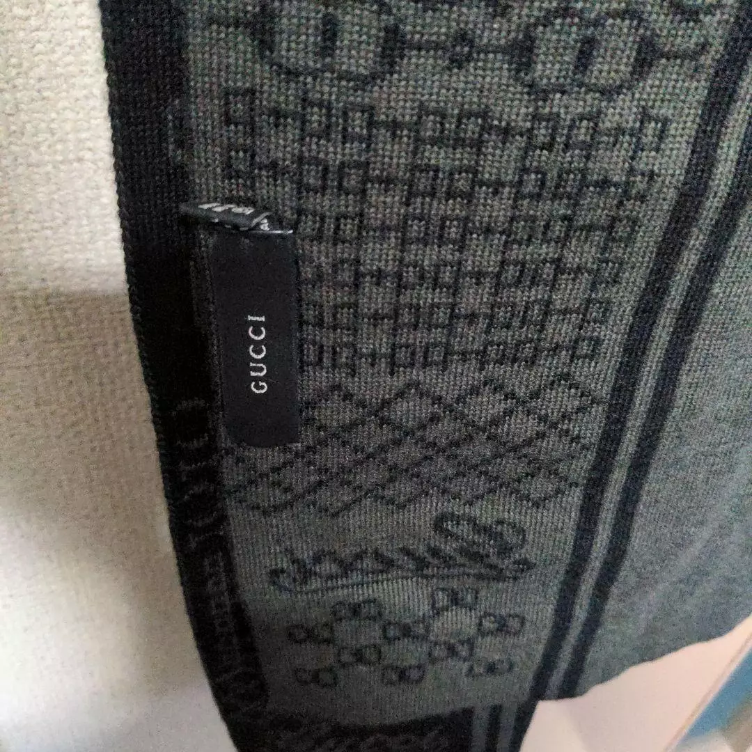 Châle écharpe GUCCI gris laine mélangée logo 20