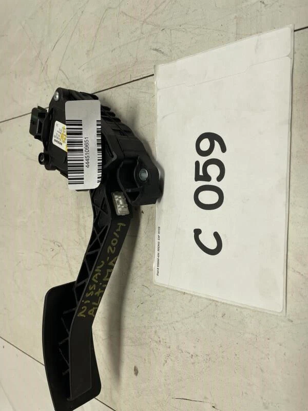 2014 NISSAN ALTIMA GAS ACCELERATOR PEDAL OEM+ - Image 2 of 4