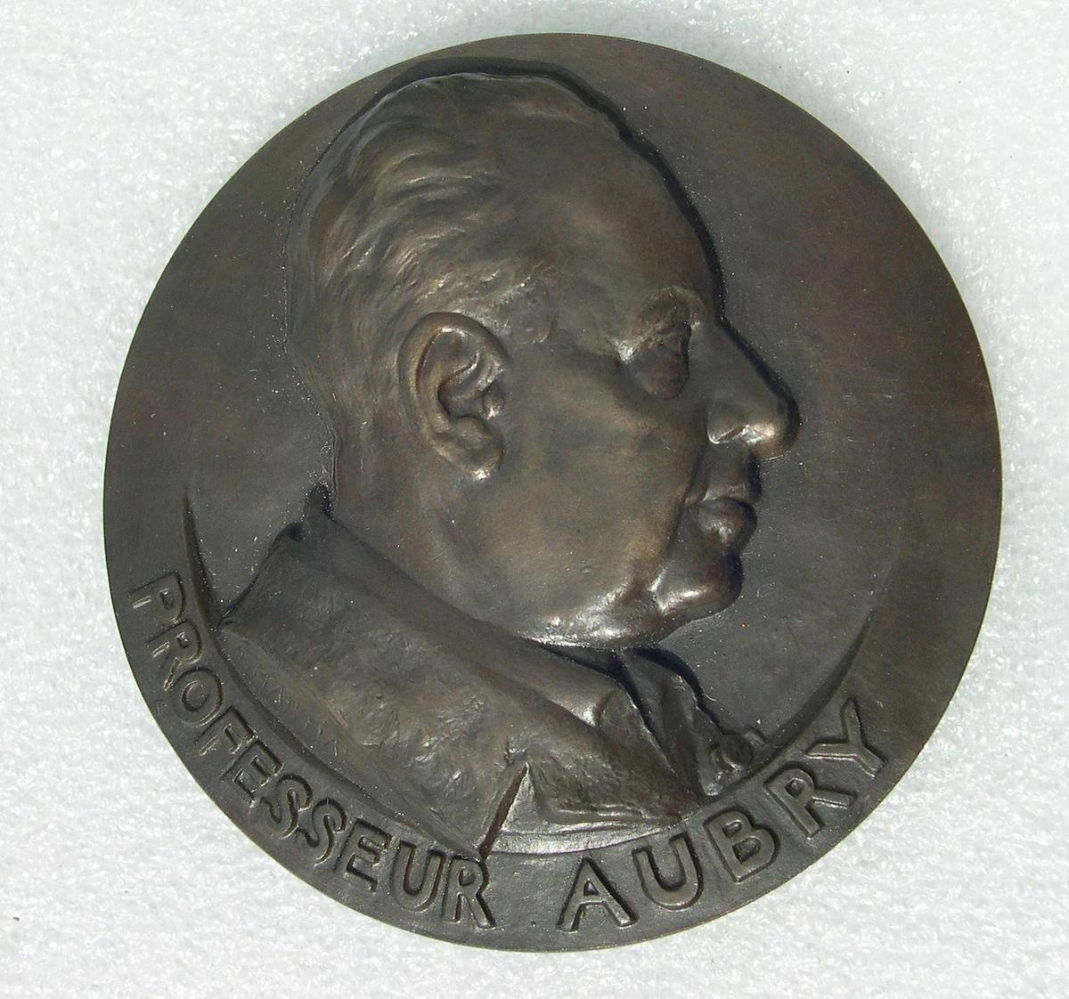 Nayouk Ancienne Médaille En Bronze 1951 Pharmacie - Collection