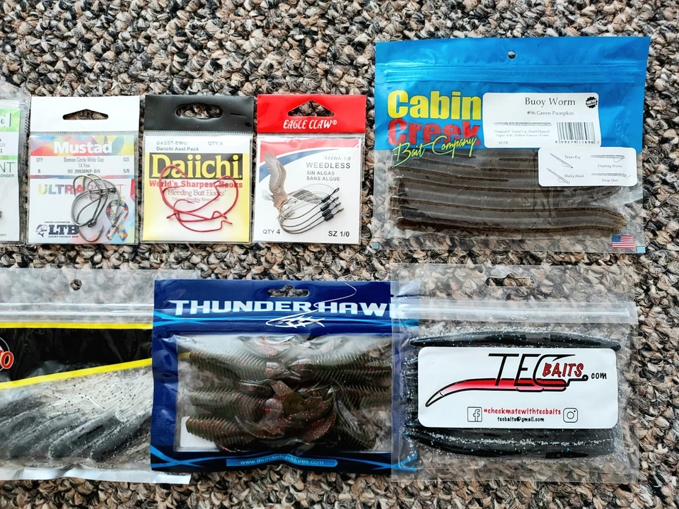 Lote de señuelos de pesca Bass Worms Stickbait Swimbait mostaza Daiichi ganchos de garra de águila Foto 3 de 3