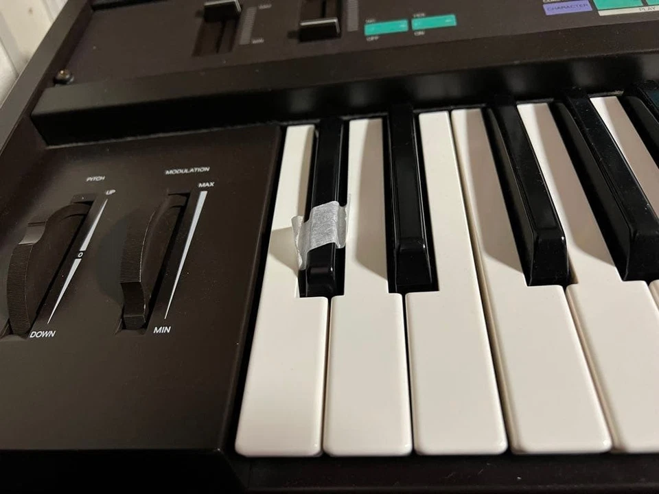 Yamaha DX7 Vintage Synthesizer 61-Key Working Confirmed - Image 3 of 4