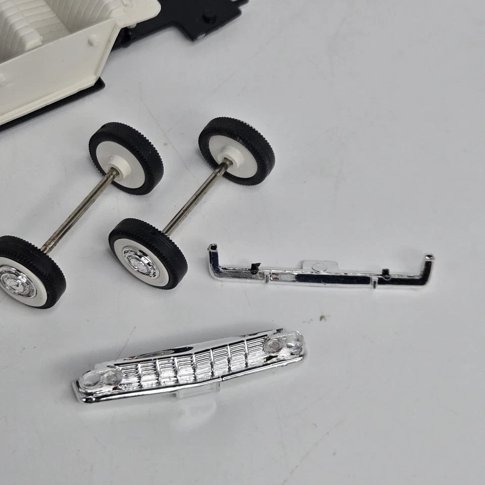 1/43 Provence Moulage Vitesse 1959 Chevrolet Impala panel truck kit - No Box  - Image 3 of 4