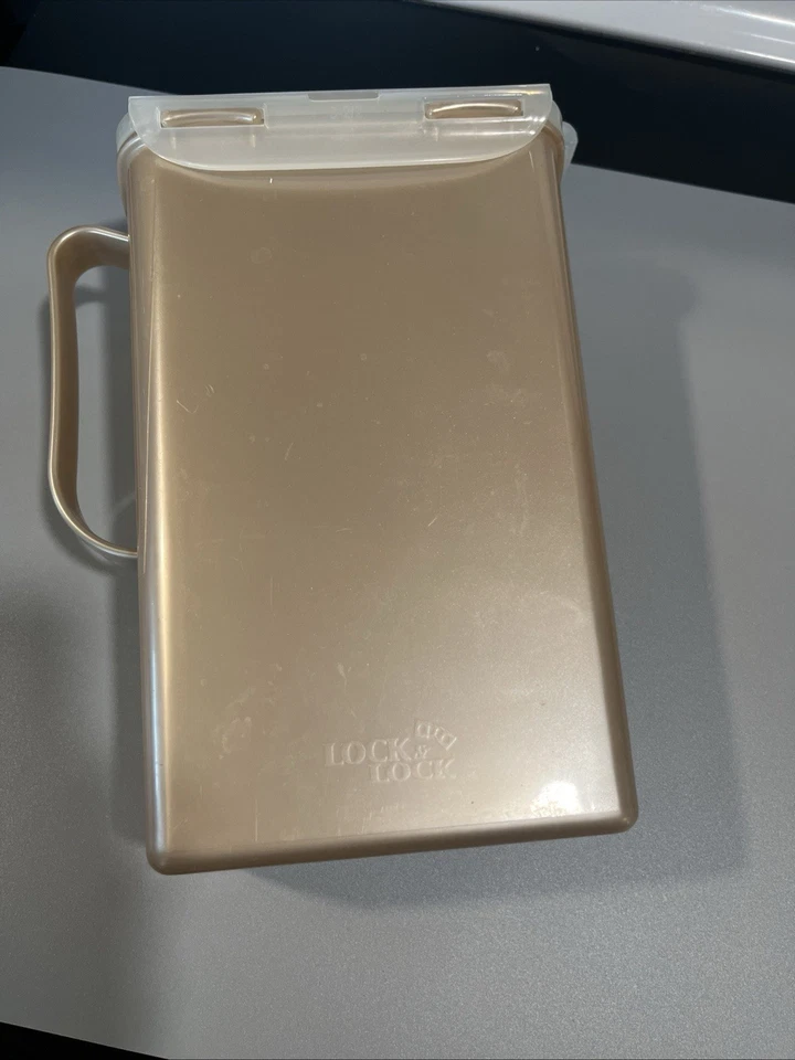 "Jarra de agua potable Lock & Lock de 2,1 cuartos de galón 9" X 5 X 3""" Foto 4 de 4