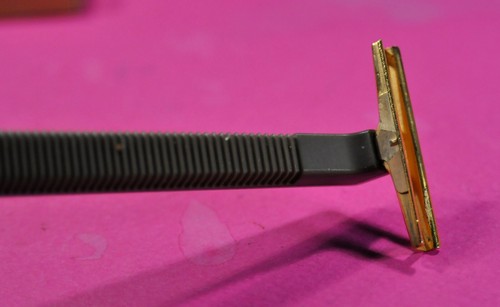 "GILLETTE" GII GOLD de Luxe Edition V 1 -1975's Safety Razor w/Orig. box - Picture 6 of 10
