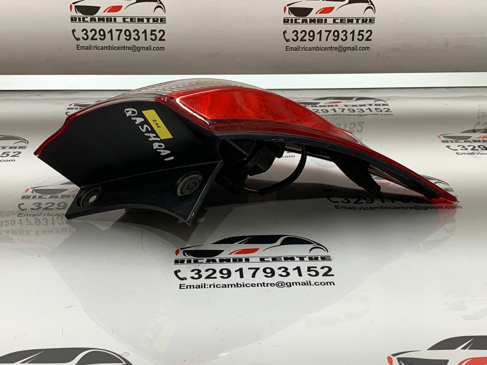 Foto 12 di 24