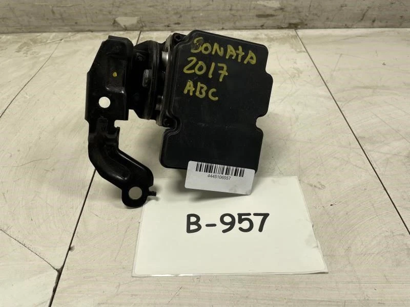 2017 HYUNDAI SONATA SE ABS PUMP MODULE OEM+ - Image 2 of 4