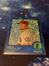 2022 Topps Heritage Mike Trout BLUE SPARKLE REFRACTOR SP No. 100 “GOD’S GIFT” 📈