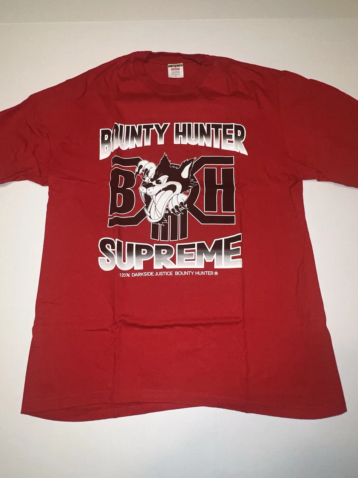 Tshirt rouge chasseur de primes suprême taille M AUTHENTIQUE   Neuf