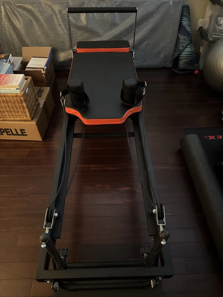 Pilates Reformer, Máquina Plegable para Principiantes o Avanzados (Nueva) Foto 2 de 4