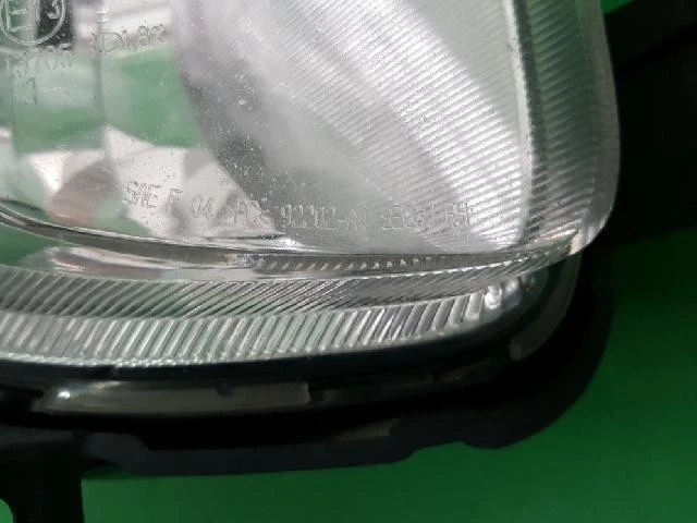2014 KIA Rondo All New Carens Right Fog Light 92202A4000 - Image 4 of 4