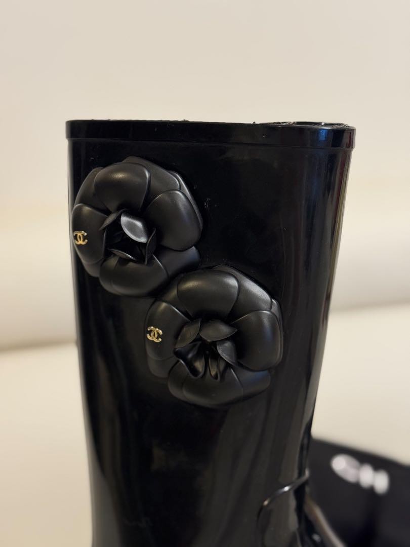 ★*★様 CHANEL ブラック レインブーツ 37 CHANEL シャネル レインブーツ 37 ジェニー着用 【新品未使用