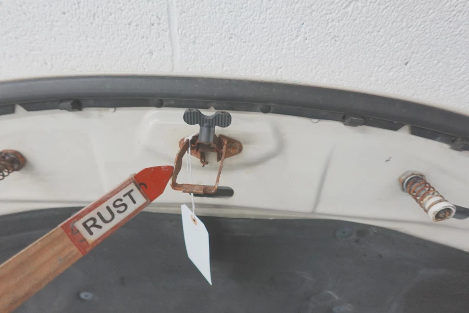 2008-2011 SAAB 9-3 AERO COVERTIBLE FRONT HOOD BONNET LID W/SUNSTROKE (OEM) Foto 3 de 4