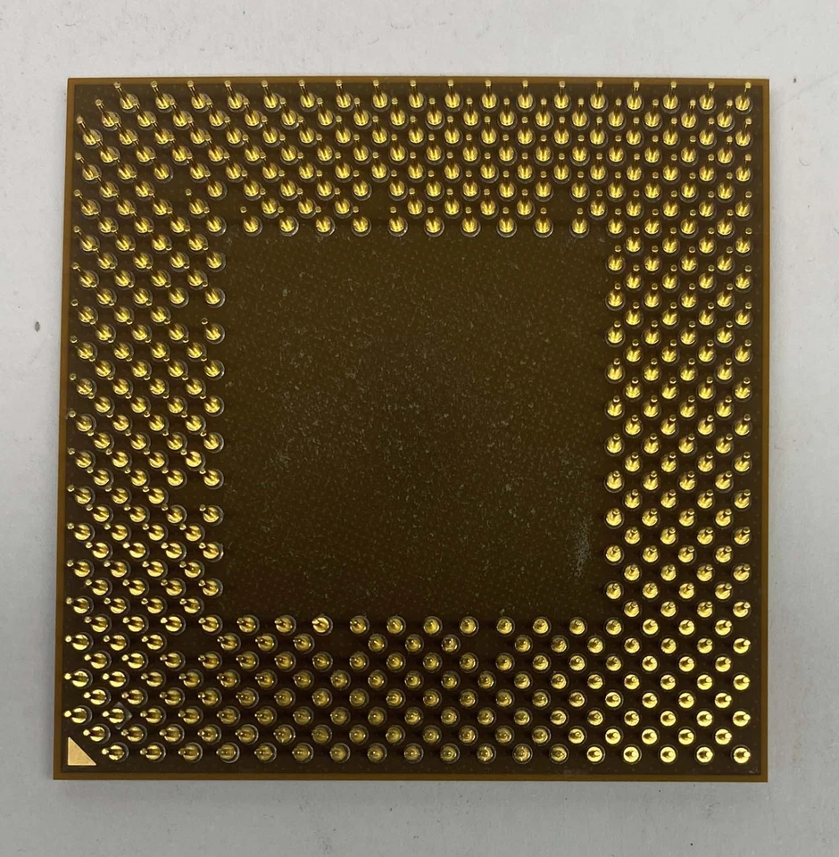AMD Athlon XP 2600+ AXDA2600DKV4D 1.917GHz  Socket 462 / A Processor / CPU - Image 3 of 4
