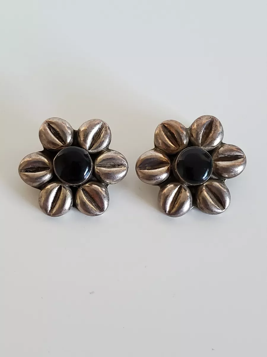 Vintage Taxco Onix and .925 Sterling Silver Clip Earrings