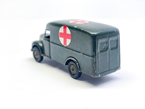 Vintage Britains Lilliput LV/618 Army Ambulance Fordson Thames OO / 1:76 - Picture 3 of 7
