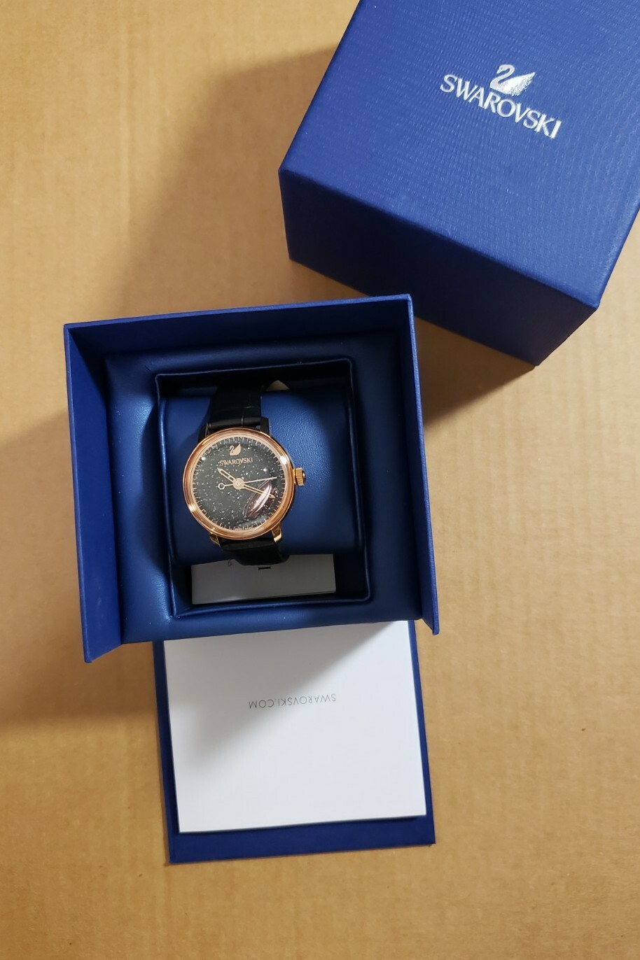 海外花系 超美品！スワロフスキー キラキラ 腕時計 | experiencemidia