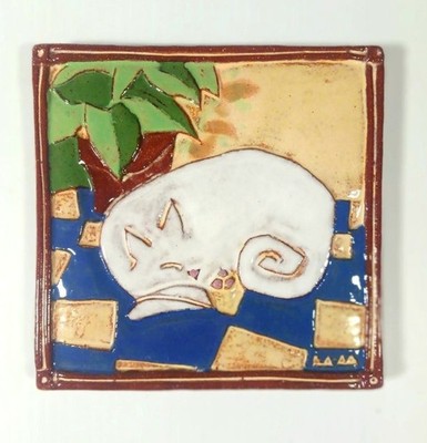 ''Sleeping Cat'' 6x6 ceramic tile, handmade, multicolor, notch to hang