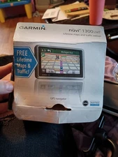 Garmin Nuvi 1350 LMT GPS Navigator 4.3 in Touchscreen Lifetime Maps & Traffic Ed
