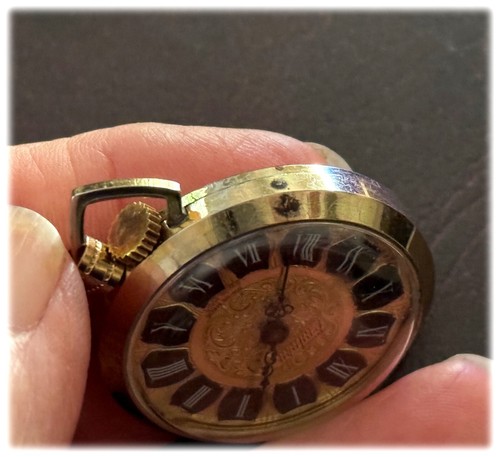 Vintage Swiss Made Endura Pocket Watch Pendant Goldtone Black for Restoration - Picture 5 of 7