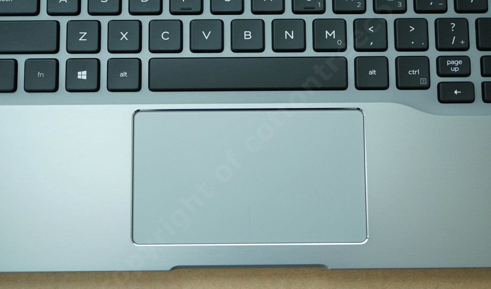 Dell Latitude 7400, 14-Inch Laptop, with Intel Core i7 8th Gen., 256 GB SSD (Solid State Drive), Windows 11 Pro