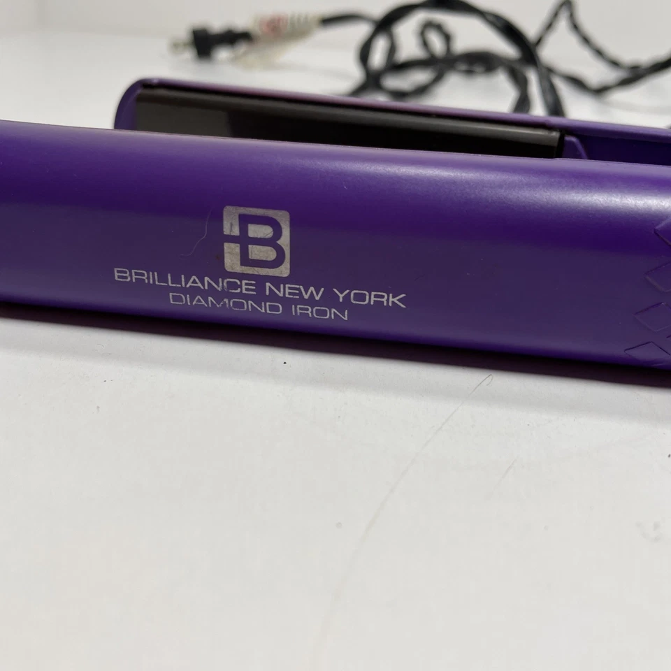 Brilliance New York Diamond 1” Cerámica Plancha Pelo Púrpura Nuevo Cable Giratorio Foto 2 de 4