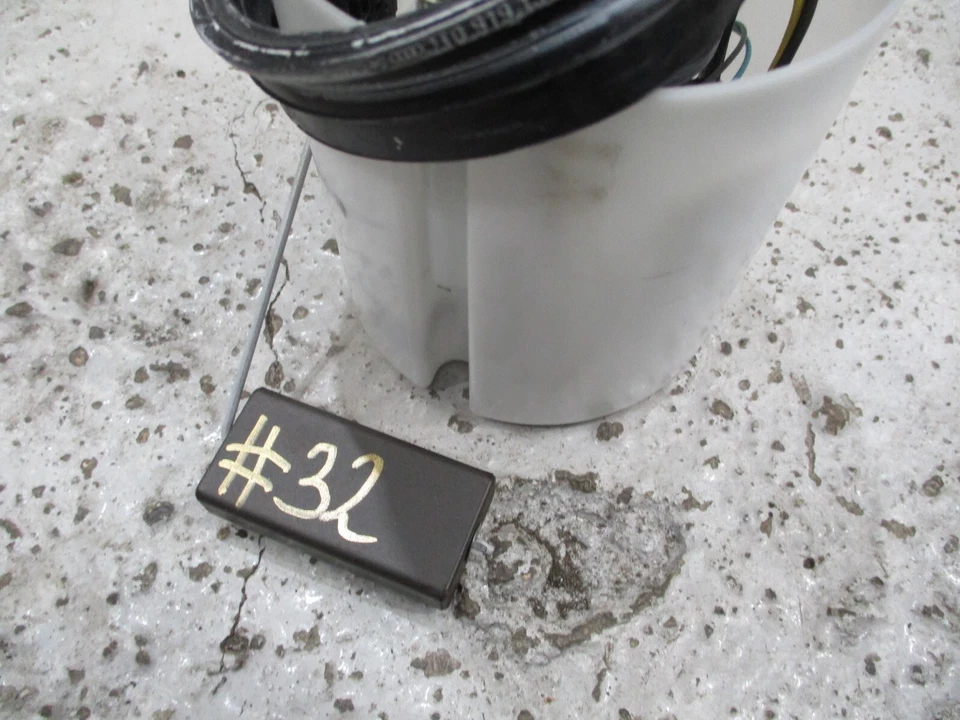 VW Volkswagen Polo Fuel Sender Unit Pump Petrol 1.0L 6R091905 2015 32 — 第 2/4 张图片