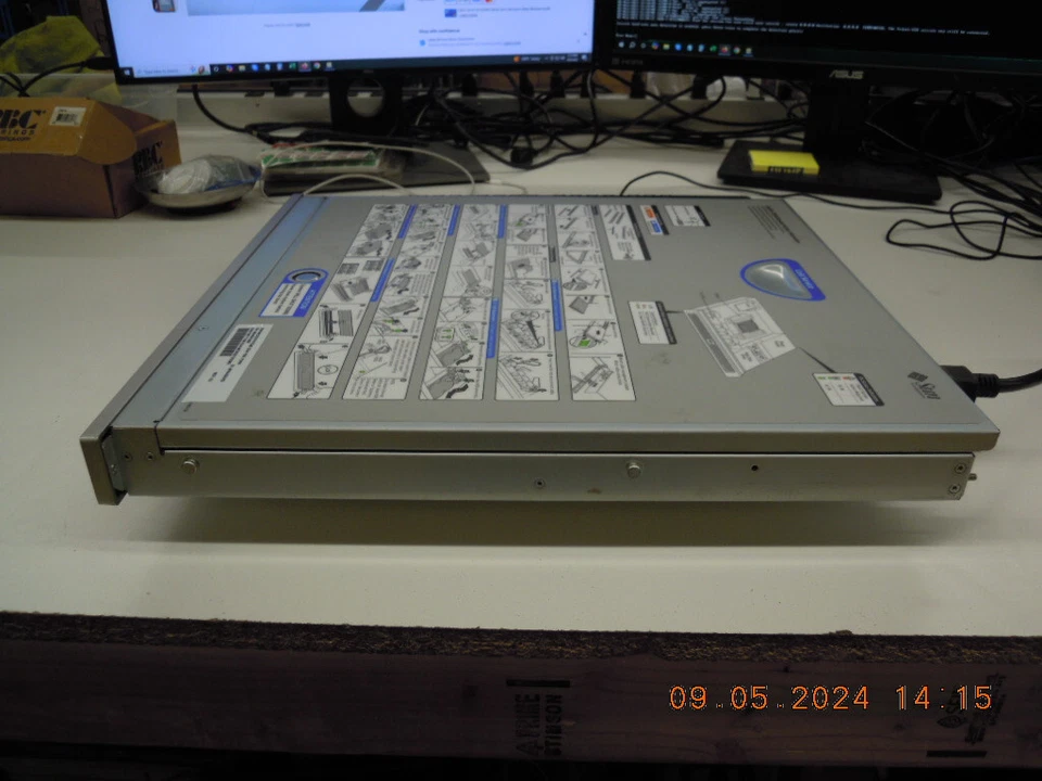 Sun Microsystems Sun Fire T1000 Server w/ 32GB RAM + 1.2TB Hard Drive - Image 4 of 4