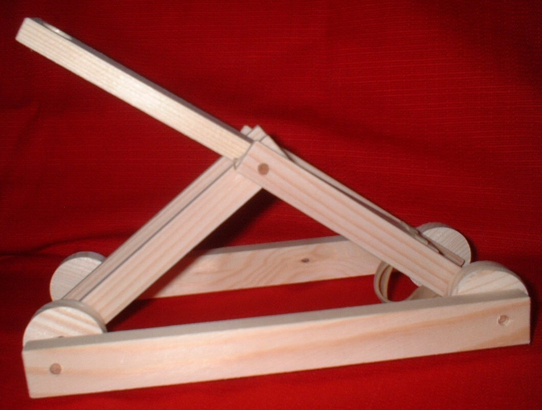 Maquette de trébuchet à roues idée cadeau originale de jeu de construction mécanique