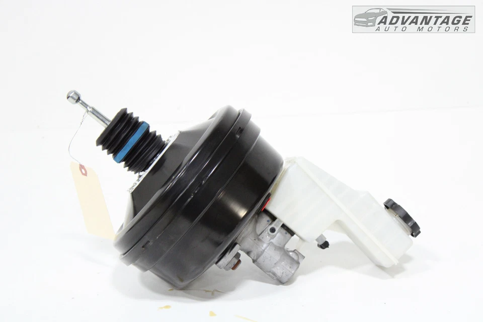 Chevrolet Blazer 2019-2021 cilindro maestro de freno con refuerzo y depósito OEM Foto 2 de 4