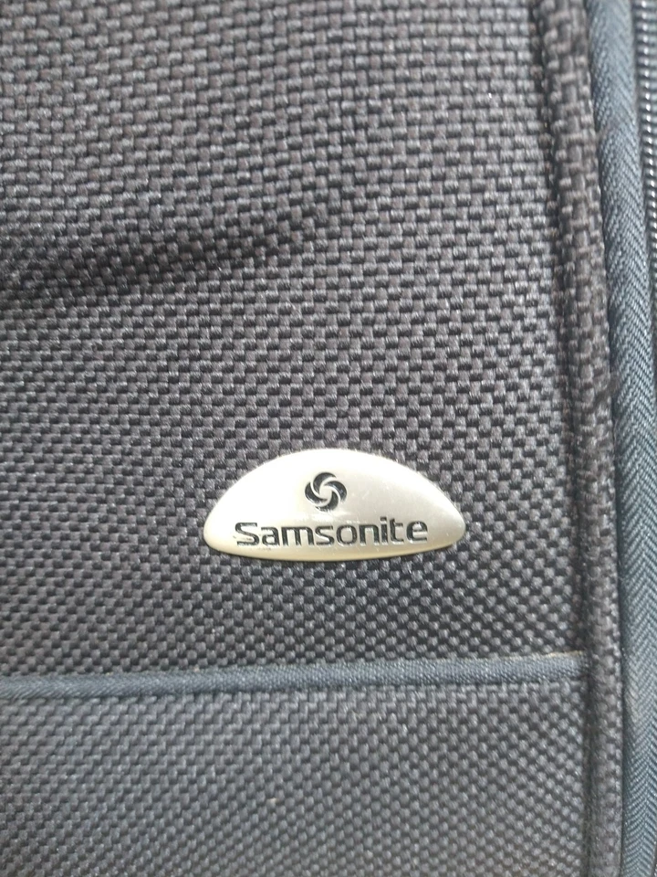 SAMSONITE ROLLING OVERNIGHT CARRY ON BAG ULTRA LIGHT LUGGAGE SUITCASE OVERNIGHT - Image 4 of 4