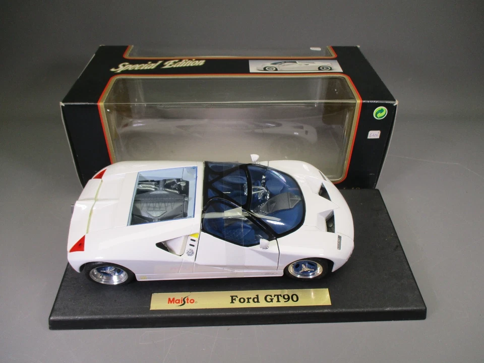 AX316 MAISTO SPECIAL EDITION 1/18 1:18 FORD GT90 REF 31827 BLANC - Photo 2/4