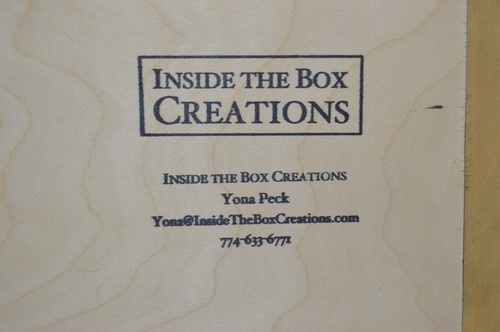 Inside the Box Creations White Cat Rustic Hanging Wood Picture Yona Peck - Picture 4 of 5