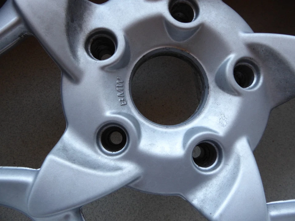 BMW K 1200 GT  Cerchio posteriore 17 x 5,5 2007 2010 COD 36317706553 - Immagine 3 di 4