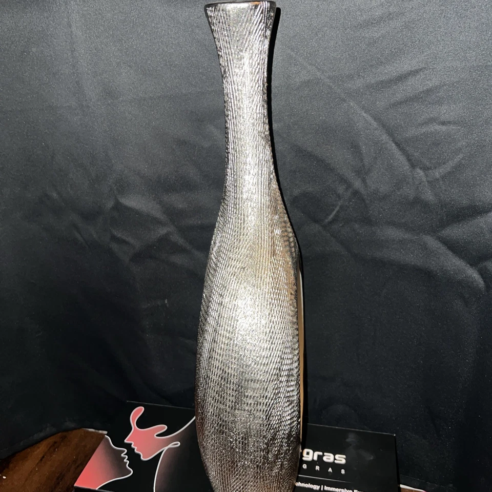 Silver Hollow Ceramic Vase  - Image 3 of 4