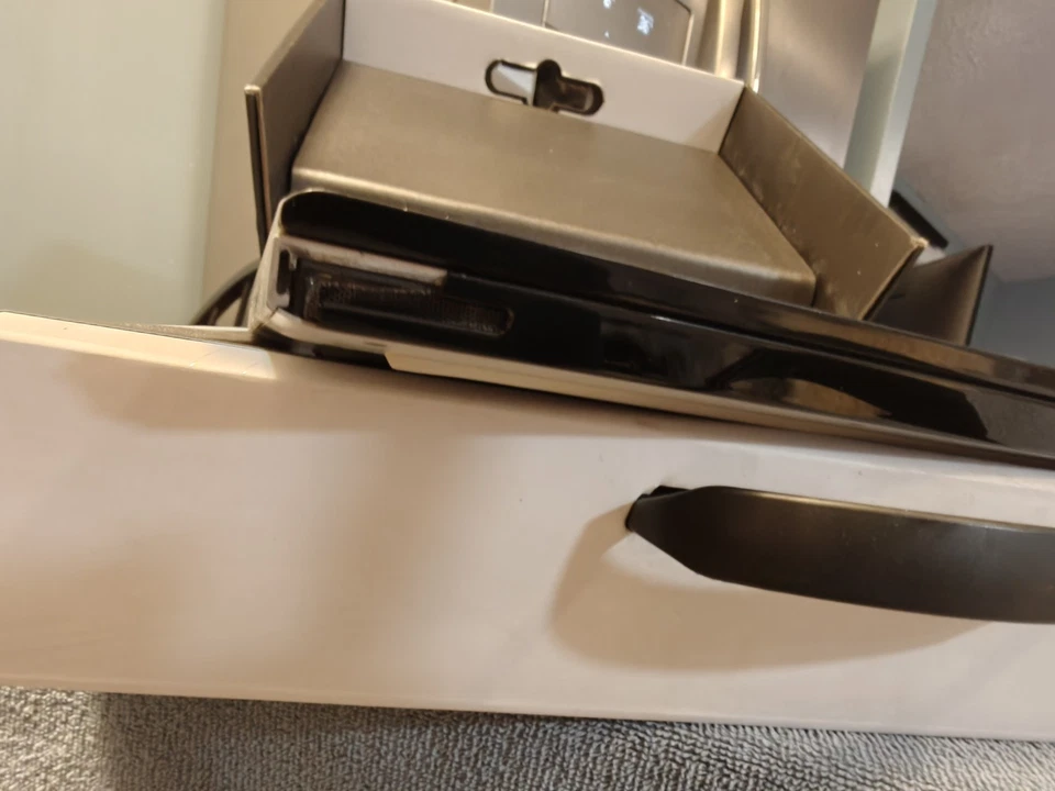 Portátil Alienware M15 R3. Intel 10750h, 16GB Ram, RTX 2060. Necesita pantalla nueva. Foto 4 de 4