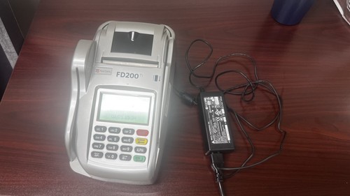 First Data FD200TI (Dial/IP) Credit Card Machine *WITH POWER SUPPLY* - Picture 2 of 3