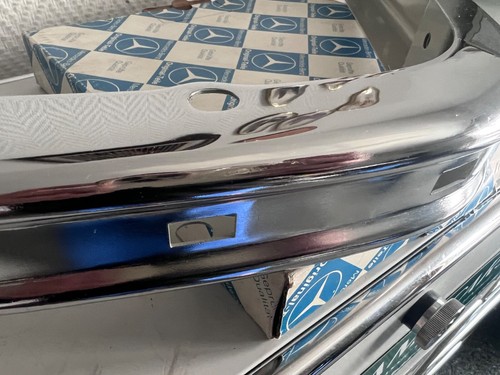 NEU NOS Mercedes W114 Limousine Coupe Stossfaenger Stossstange Front Bumper OEM - Picture 7 of 22
