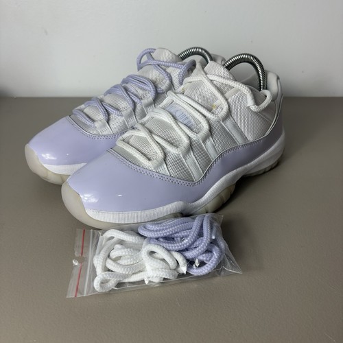 WMNS Air Jordan 11 Retro Low Pure Violet AH7860-101 donna taglia 9 7,5 anni - Foto 7 di 10