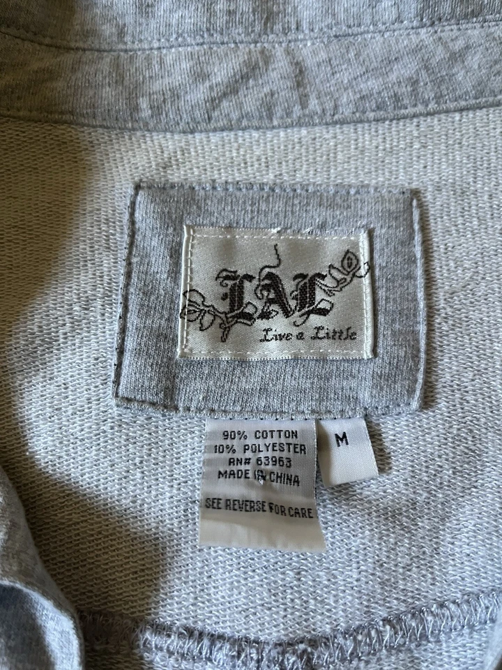 Jaqueta Live A Little feminina cinza claro com fecho de botão tamanho médio - Imagem 3 de 4
