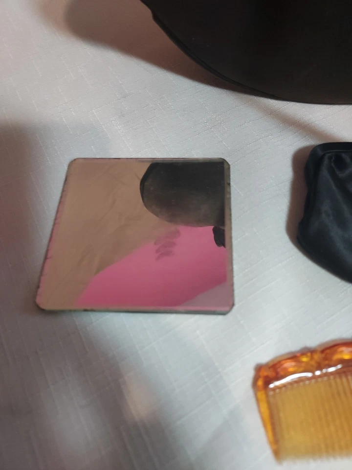 Bolso de mano de gamuza marrón vintage años 40 hermoso gamuza suave, espejo, peine, bolso cambiador Foto 4 de 4