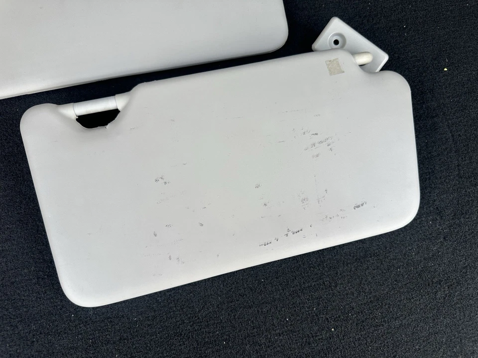 2013-2019 Nissan Versa Driver & Passenger Side Sun Visor Pair Set Gray Vinyl - Image 4 of 4