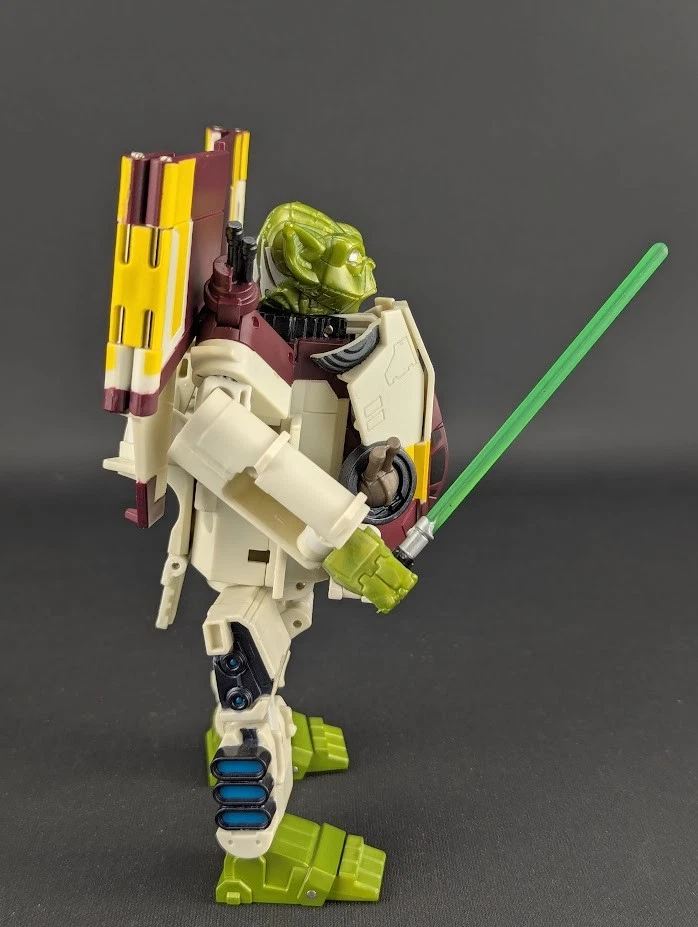 Star Wars Transformers Crossover Yoda complete Hasbro Republic Attack Shuttle - Image 4 of 4