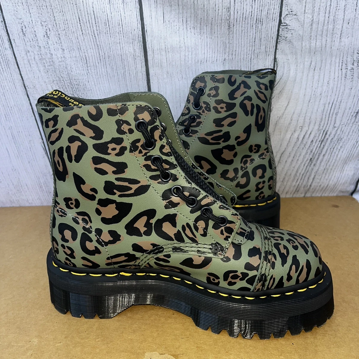 Doctor martens argentina clearance alto palermo
